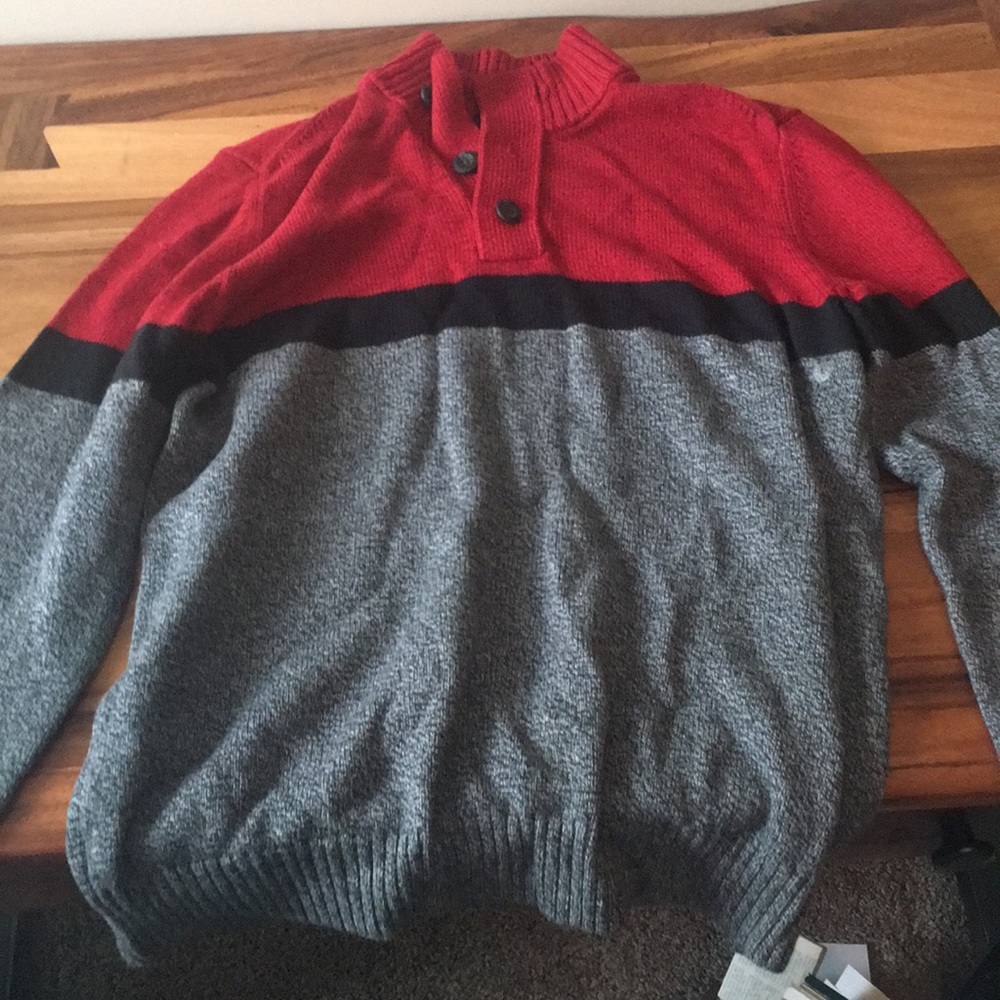 American eagle sweater